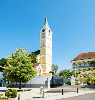 Photo of the Ansfelden parish church